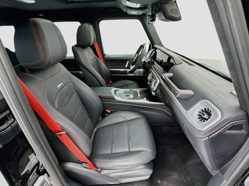 Certified 2025 Mercedes-Benz G 63 AMG 4MATIC image 19