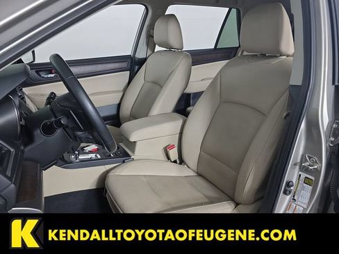 Used 2017 Subaru Outback 2.5i Limited AWD/4WD image 23