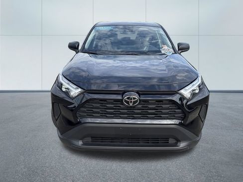 Used 2025 Toyota RAV4 LE AWD/4WD image 6