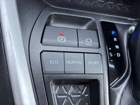 Used 2024 Toyota RAV4 XLE image 34