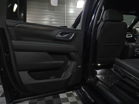 Used 2022 Chevrolet Suburban Z71 w/ Max Trailering Package image 36