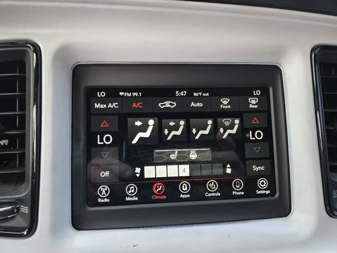 Used 2019 Dodge Challenger R/T w/ Driver Convenience Group image 8