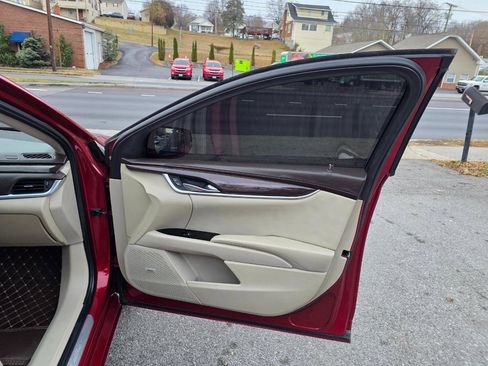 Used 2013 Cadillac XTS Luxury w/ Driver Awareness Package AWD/4WD image 15