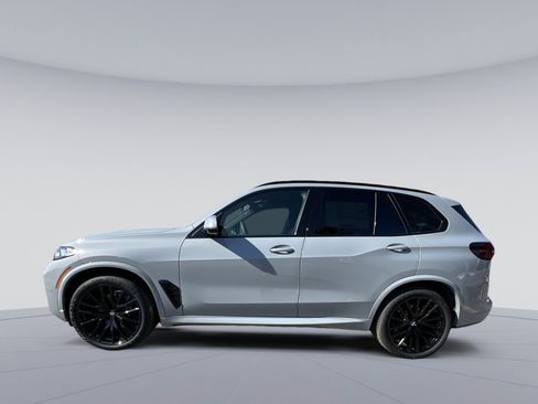 New 2026 BMW X5 xDrive40i w/ M Sport Package image 2