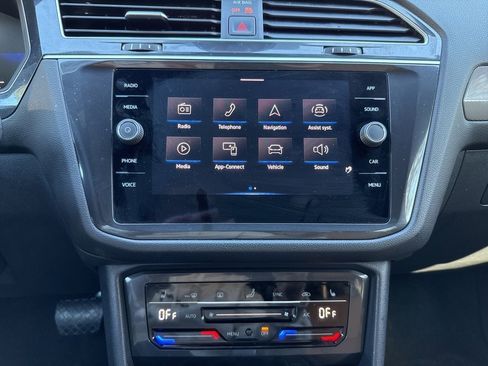 Used 2024 Volkswagen Tiguan Wolfsburg Edition image 20