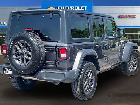 Used 2025 Jeep Wrangler Unlimited Sport AWD/4WD image 6