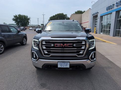 Used 2021 GMC Sierra 1500 SLT w/ SLT Premium Package image 3