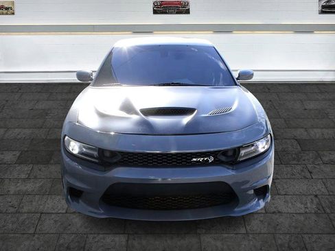 Used 2018 Dodge Charger R/T RWD image 2