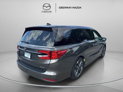 Used 2023 Honda Odyssey Elite image 7