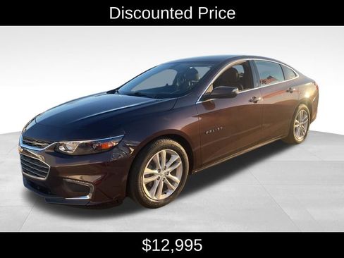 Used 2016 Chevrolet Malibu LT image 3
