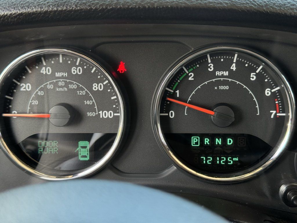 Used 2018 Jeep Wrangler Unlimited Sport S AWD/4WD image 13