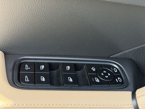 New 2026 Porsche Cayenne image 24