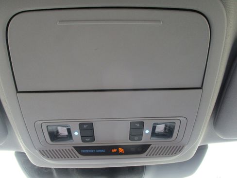 Used 2024 Ford Explorer XLT w/ Equipment Group 202A image 34