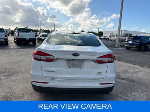 Used 2020 Ford Fusion SE FWD image 4