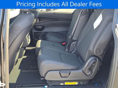 New 2026 Kia Carnival SX Prestige FWD image 9