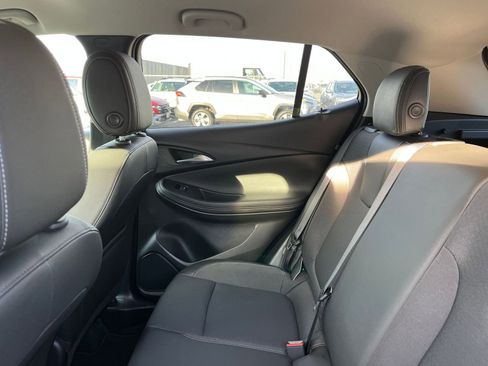 Used 2025 Buick Encore GX Preferred image 38