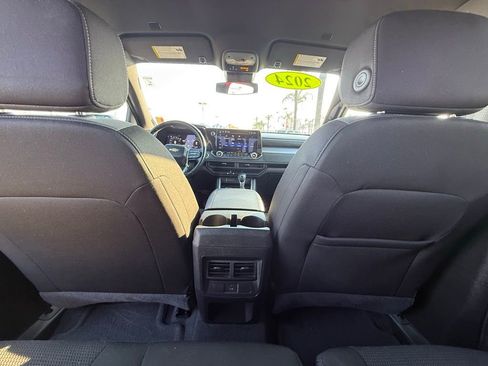 Used 2024 Chevrolet Colorado LT w/ LT Convenience Package image 13