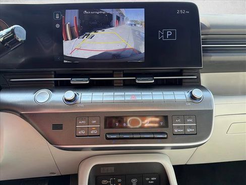 Used 2024 Hyundai Kona SEL FWD image 20