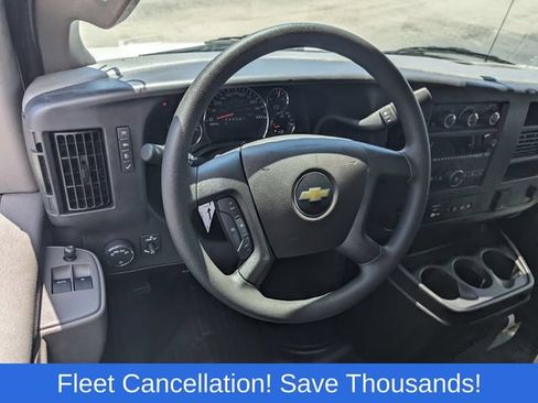 Used 2025 Chevrolet Express 2500 w/ Driver Convenience Package RWD image 7