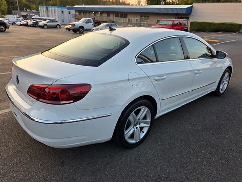 Used 2017 Volkswagen CC Sport image 7