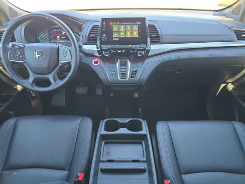 Used 2023 Honda Odyssey Sport image 9