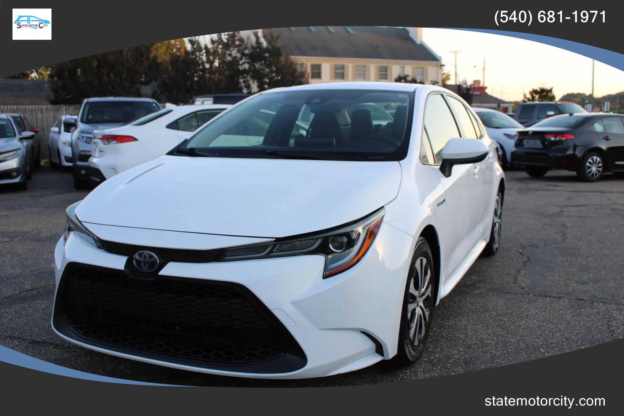 Used 2021 Toyota Corolla LE FWD image 1