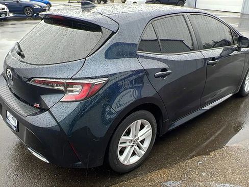 Used 2021 Toyota Corolla SE w/ SE Preferred Package FWD image 8