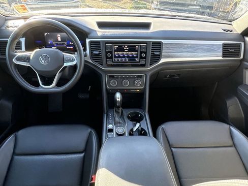 Used 2022 Volkswagen Atlas Cross Sport SE image 20
