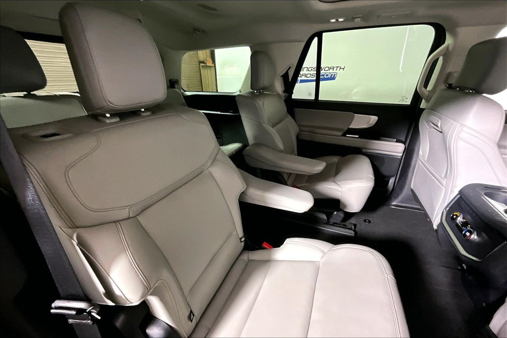 Certified 2025 Ford Expedition Active RWD image 22