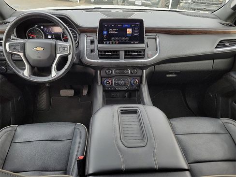 Used 2021 Chevrolet Suburban Premier image 9