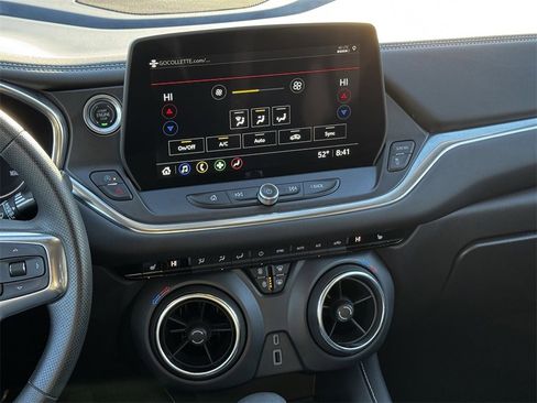 Used 2025 Chevrolet Blazer LT image 17