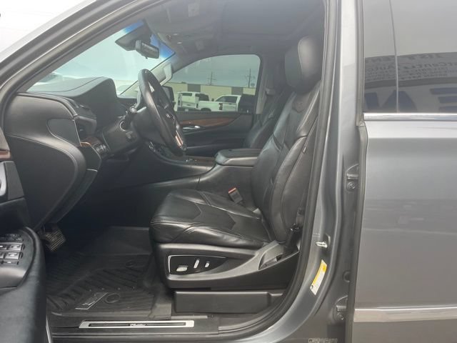 Used 2019 Cadillac Escalade ESV Luxury AWD/4WD image 26