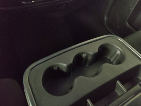 Used 2018 Chevrolet Silverado 1500 LT image 26