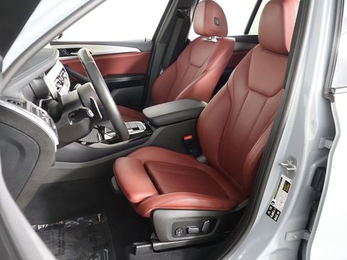 Used 2024 BMW X3 M40i w/ Premium Package image 32