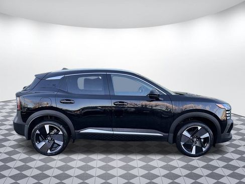 New 2025 Nissan Kicks SR w/ Illumination Package image 2