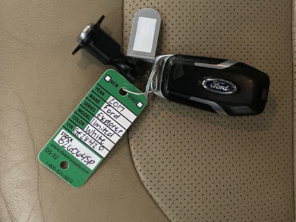 Used 2017 Ford Explorer Limited AWD/4WD image 29