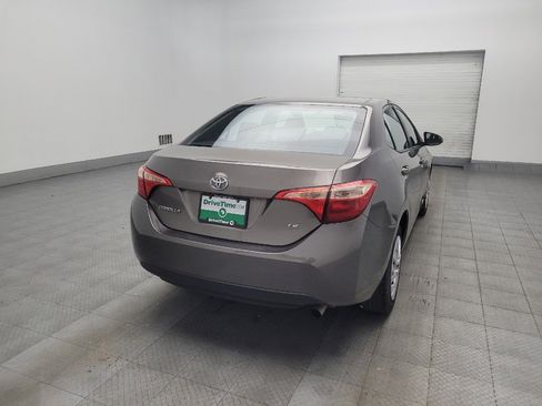 Used 2018 Toyota Corolla LE FWD image 9