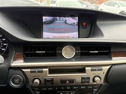 Used 2013 Lexus ES 350 image 18