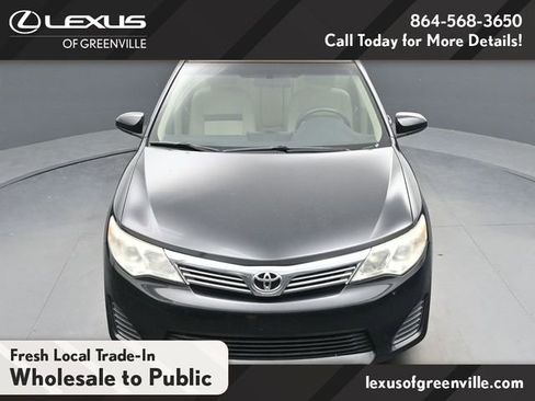 Used 2014 Toyota Camry FWD image 17