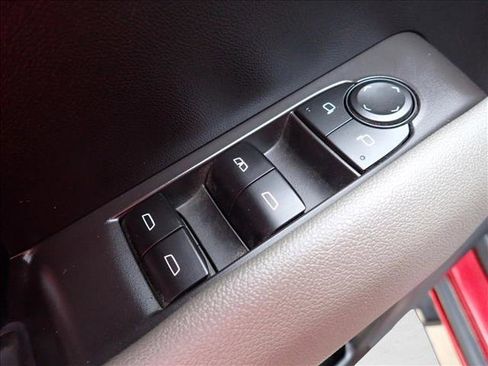 Used 2023 Chevrolet Colorado ZR2 w/ ZR2 Convenience Package III image 14