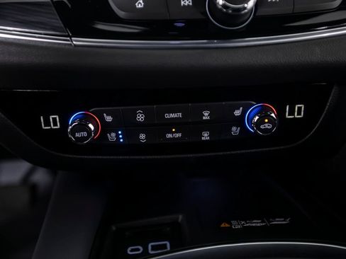 Used 2022 Buick Enclave Premium w/ Surround and Sites Package AWD/4WD image 33