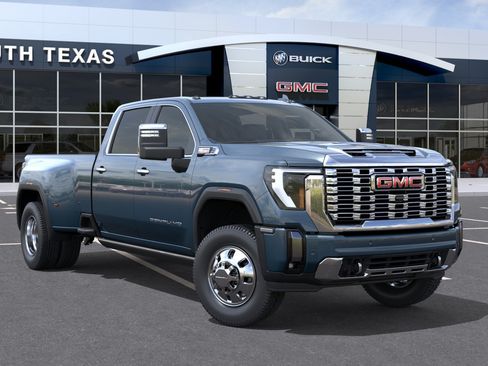 New 2026 GMC Sierra 3500 Denali w/ Denali Reserve Package AWD/4WD image 7