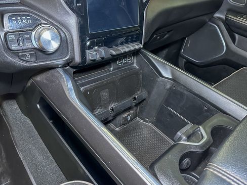Used 2023 RAM 1500 Laramie AWD/4WD image 40