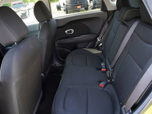 Used 2015 Kia Soul + FWD image 17