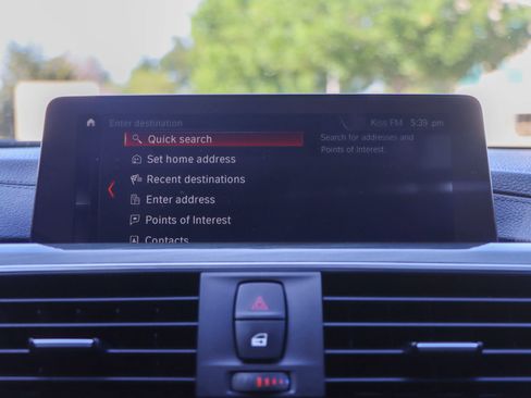 Used 2018 BMW 330i xDrive Sedan AWD/4WD image 35