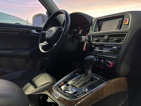 Used 2016 Audi Q5 2.0T Premium w/ Audi MMI Navigation Plus image 31