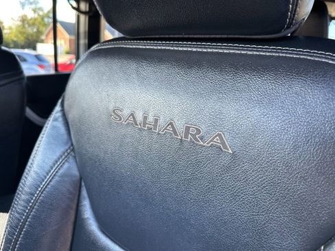 Used 2017 Jeep Wrangler Unlimited Sahara w/ Dual Top Group image 17
