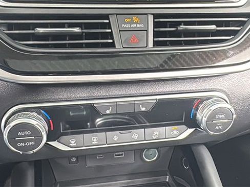 New 2025 Nissan Altima 2.5 SR w/ SR Premium Package image 24