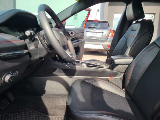 Used 2025 Jeep Compass Trailhawk AWD/4WD image 14