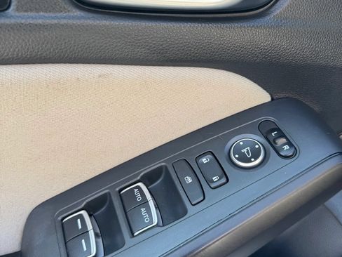 Used 2022 Honda Civic EX image 18
